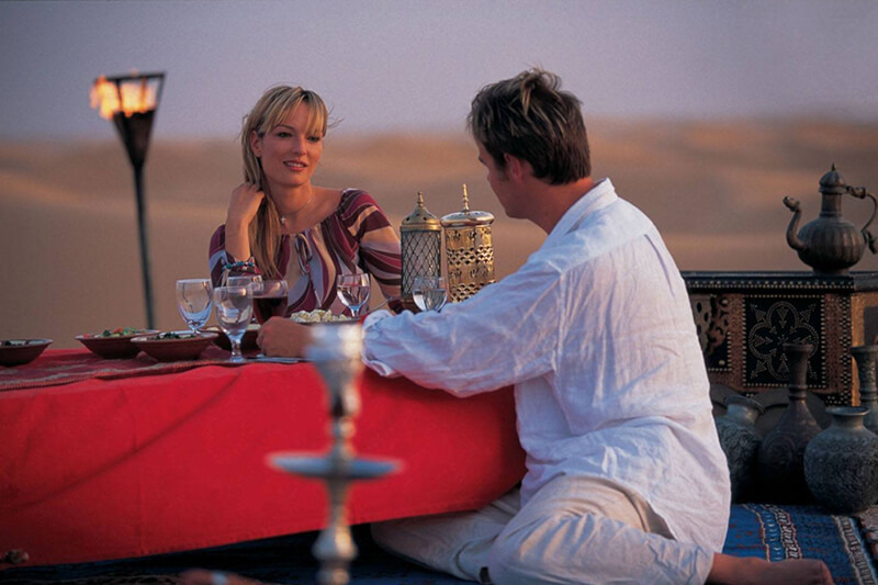 romantic dune dinner